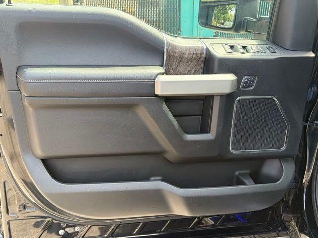 2017 Ford Super Duty F-250 SRW Lariat