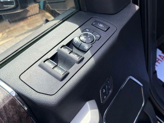 2017 Ford Super Duty F-250 SRW Lariat