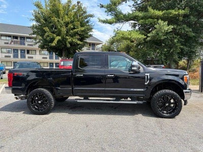2017 Ford Super Duty F-250 SRW Lariat