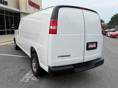 2025 Chevrolet Express Cargo WT