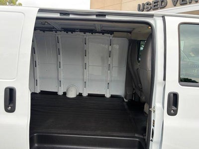 2025 Chevrolet Express Cargo WT