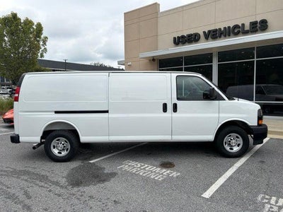 2025 Chevrolet Express Cargo WT