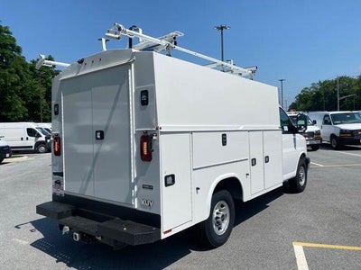 2024 GMC Savana Cutaway 3500 1WT