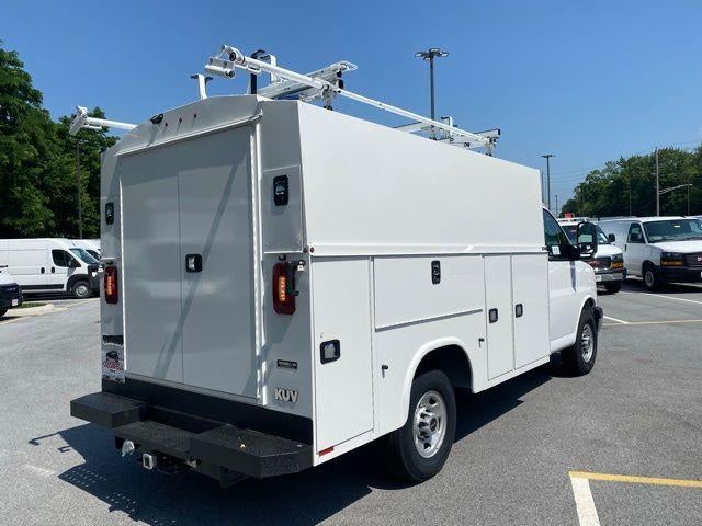 2024 GMC Savana Cutaway 3500 1WT