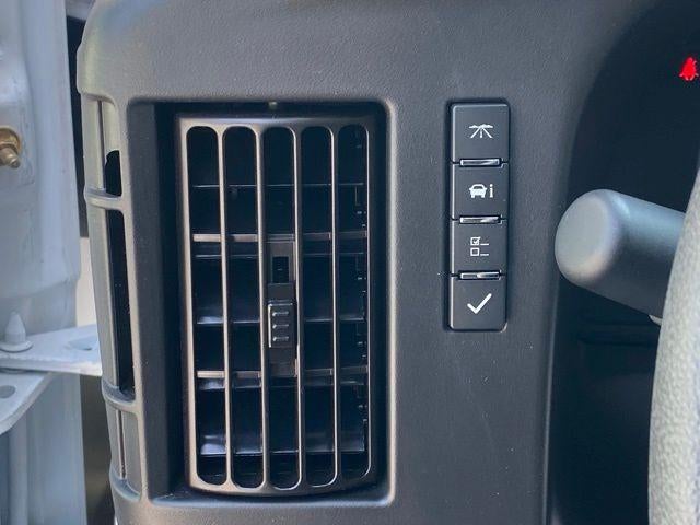 2024 GMC Savana Cutaway 3500 1WT