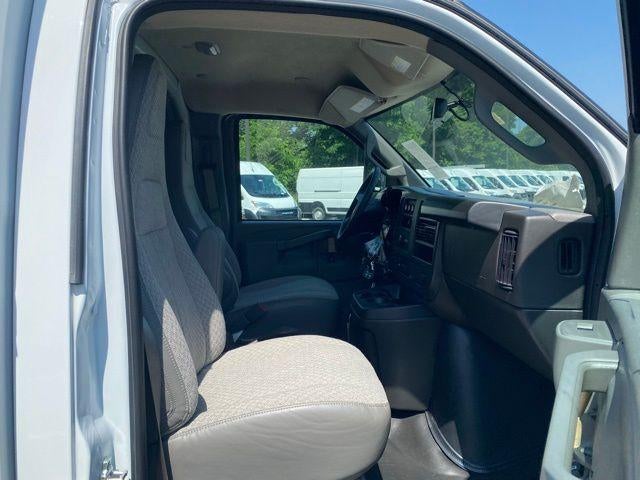 2024 GMC Savana Cutaway 3500 1WT