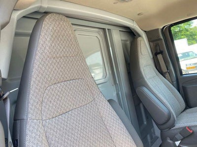 2024 GMC Savana Cutaway 3500 1WT