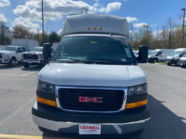 2024 GMC Savana Cutaway 3500 1WT