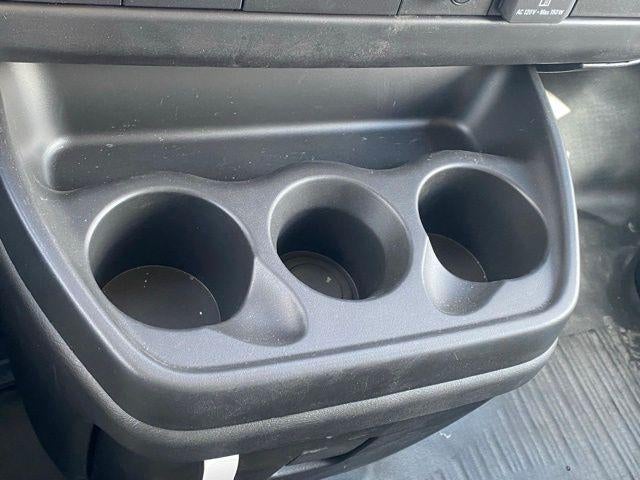 2024 GMC Savana Cutaway 3500 1WT