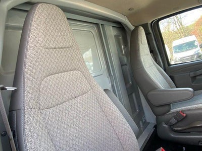 2024 GMC Savana Cutaway 3500 1WT