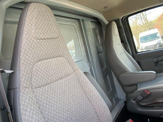 2024 GMC Savana Cutaway 3500 1WT