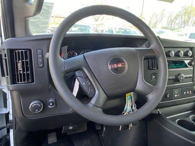 2024 GMC Savana Cutaway 3500 1WT