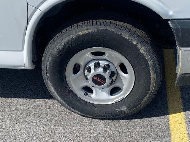 2024 GMC Savana Cutaway 3500 1WT