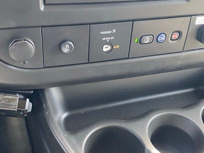 2024 GMC Savana Cutaway 3500 1WT