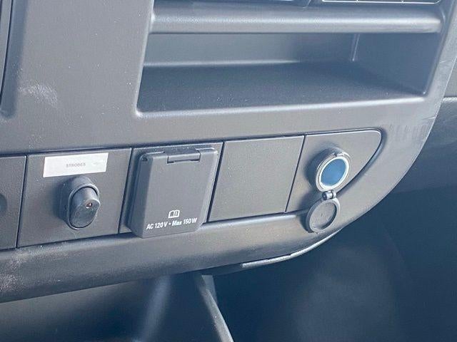 2024 GMC Savana Cutaway 3500 1WT