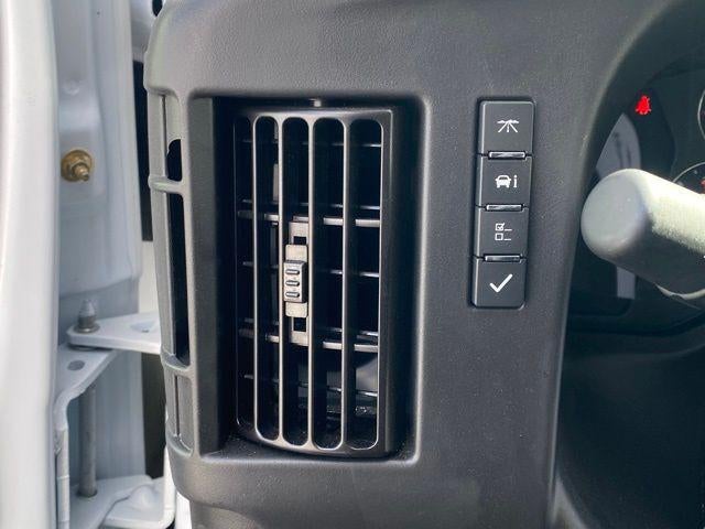 2024 GMC Savana Cutaway 3500 1WT