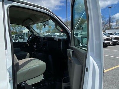 2024 GMC Savana Cutaway 3500 1WT