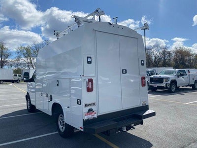 2024 GMC Savana Cutaway 3500 1WT