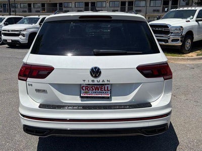 2022 Volkswagen Tiguan SE R-Line Black