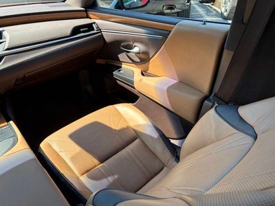 2019 Lexus ES ES 300h