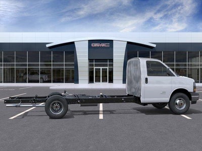 2026 GMC Savana Cutaway 4500 2WT