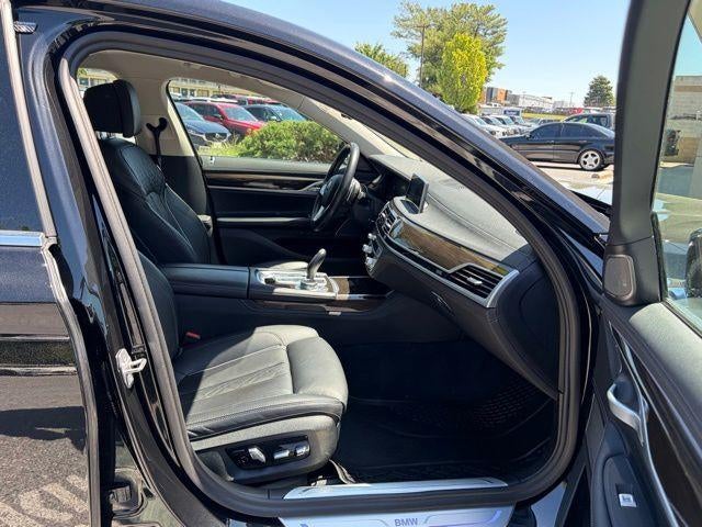 2022 BMW 7 Series 740i xDrive